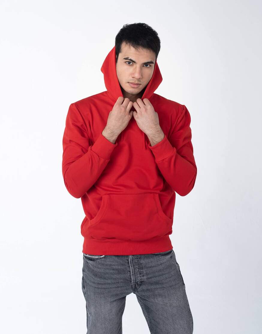 Красное мужское худи оптом