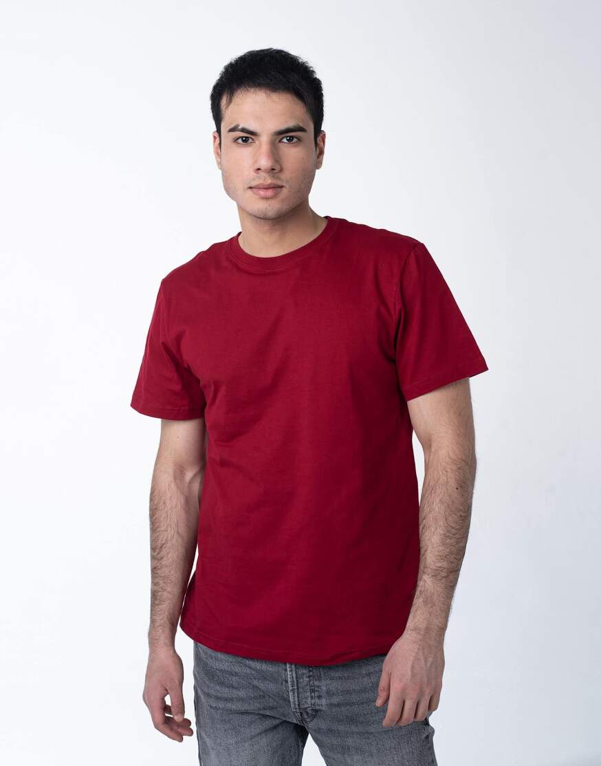 Бордовая мужская футболка оптом